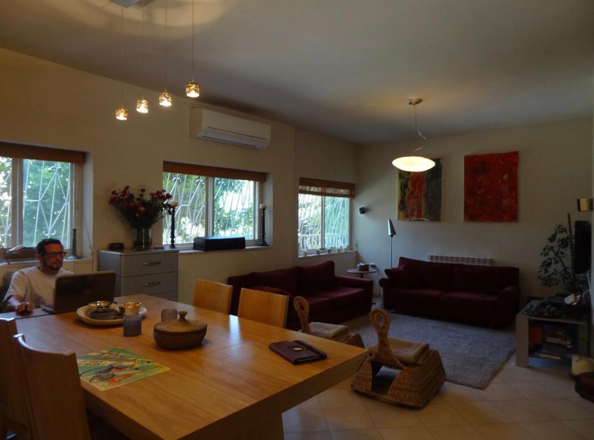 1 Or 2 Rooms With Breakfast And Parking Jerusalem Exterior foto